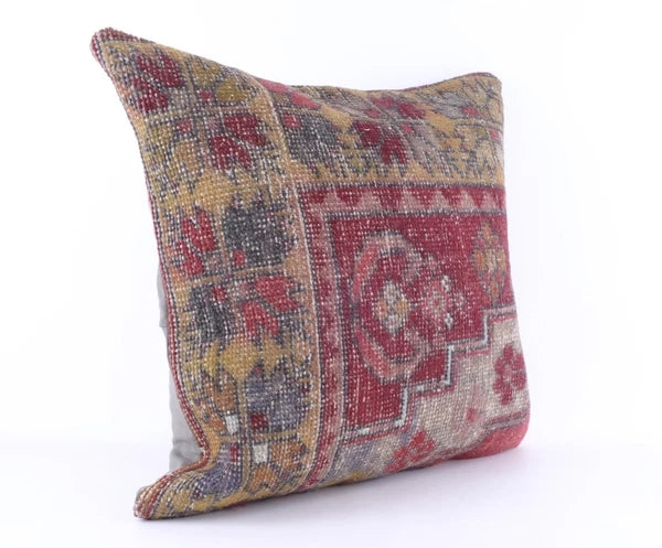 Boho Kilim Cushion Cover 60cm – Vintage Turkish Rug Pillow Case